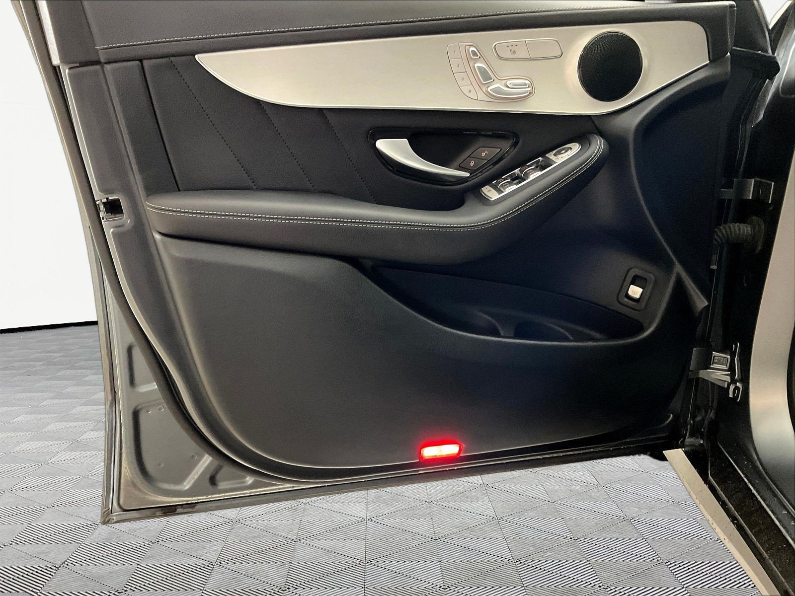 Certified 2023 Mercedes-Benz GLC 300 4MATIC Coupe image 20