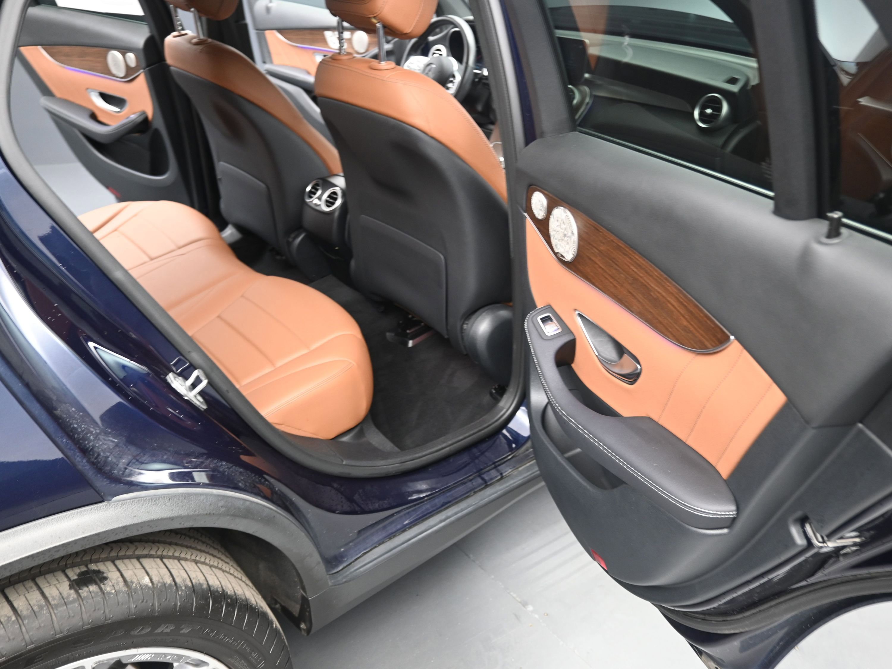 Used 2021 Mercedes-Benz GLC 300 4MATIC Coupe image 8