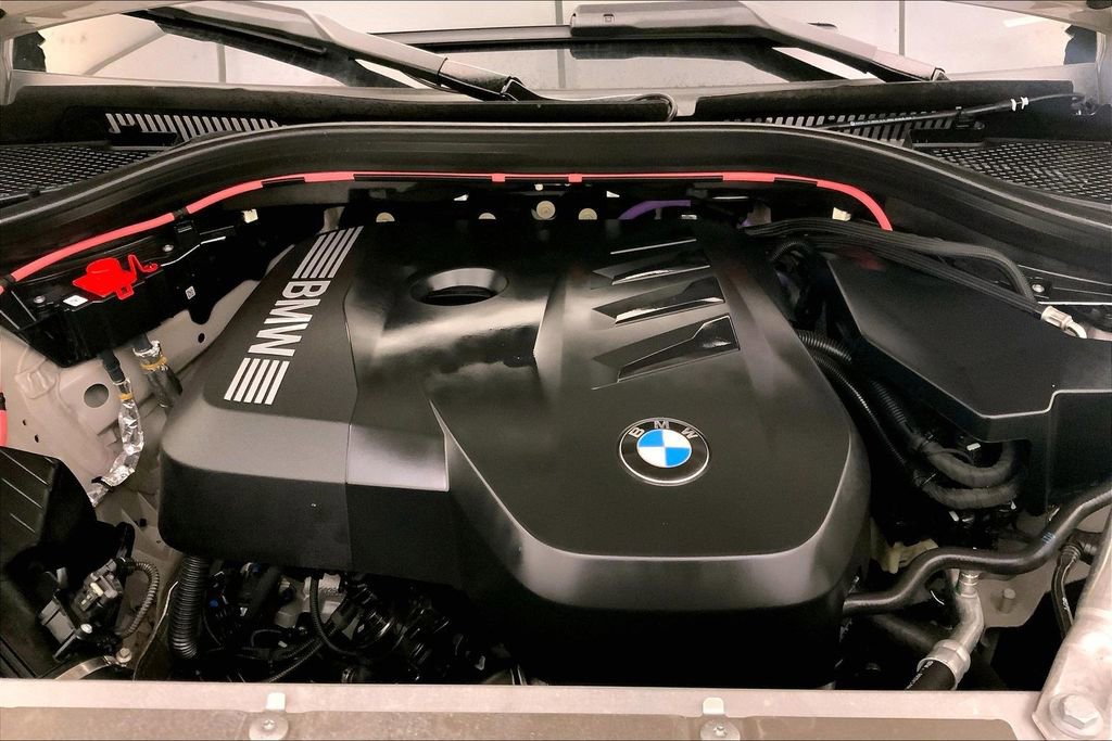 Certified 2025 BMW X3 xDrive30i w/ Convenience Package image 9