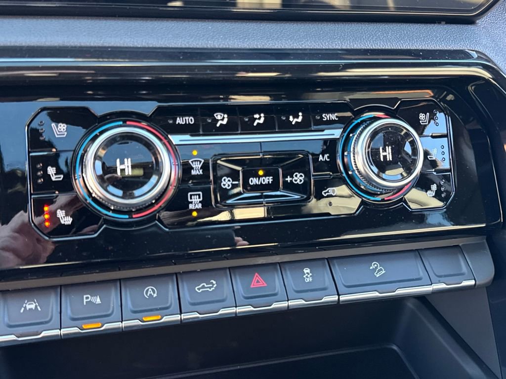 New 2026 GMC Sierra 1500 AT4 w/ AT4 Premium Package image 22