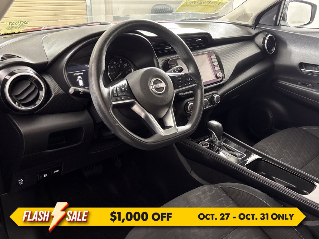 Used 2024 Nissan Kicks SV w/ Interior Electronics Package FWD image 13