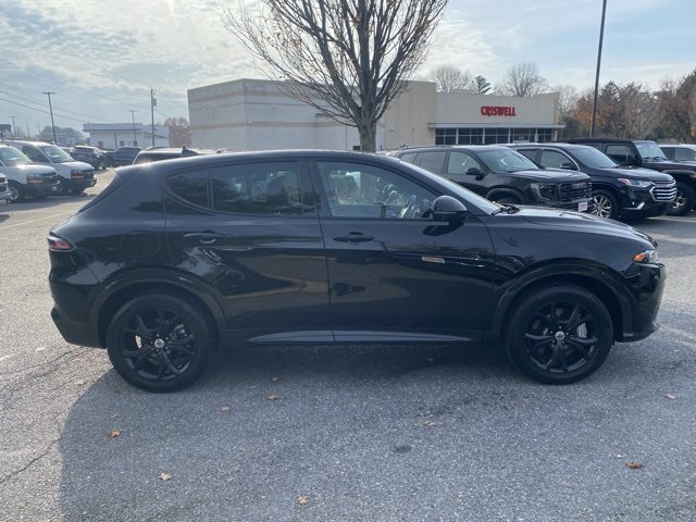 Used 2024 Dodge Hornet R/T Plus w/ Tech Pack Plus w/o Parking image 9