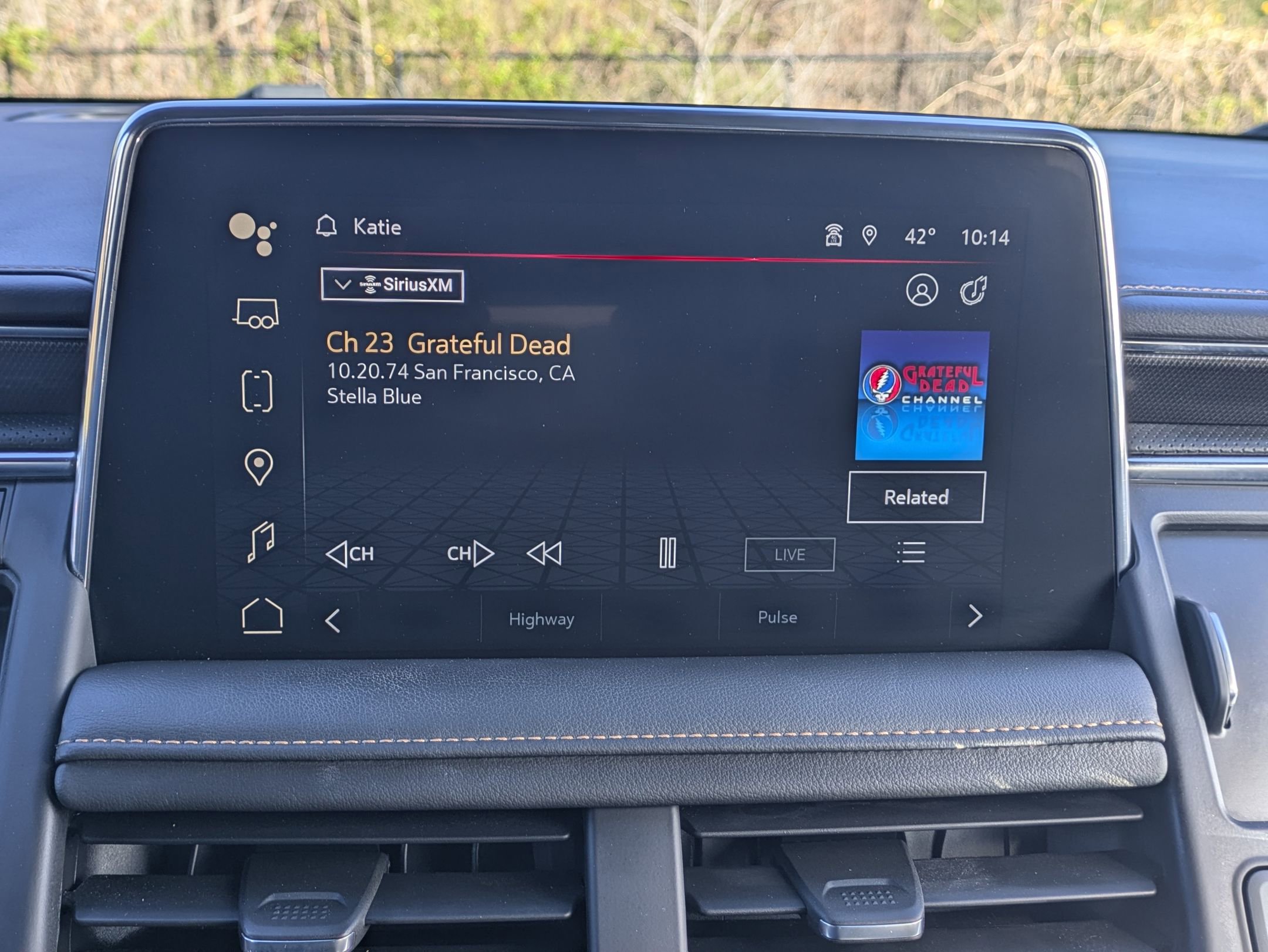 Used 2023 GMC Yukon AT4 image 12