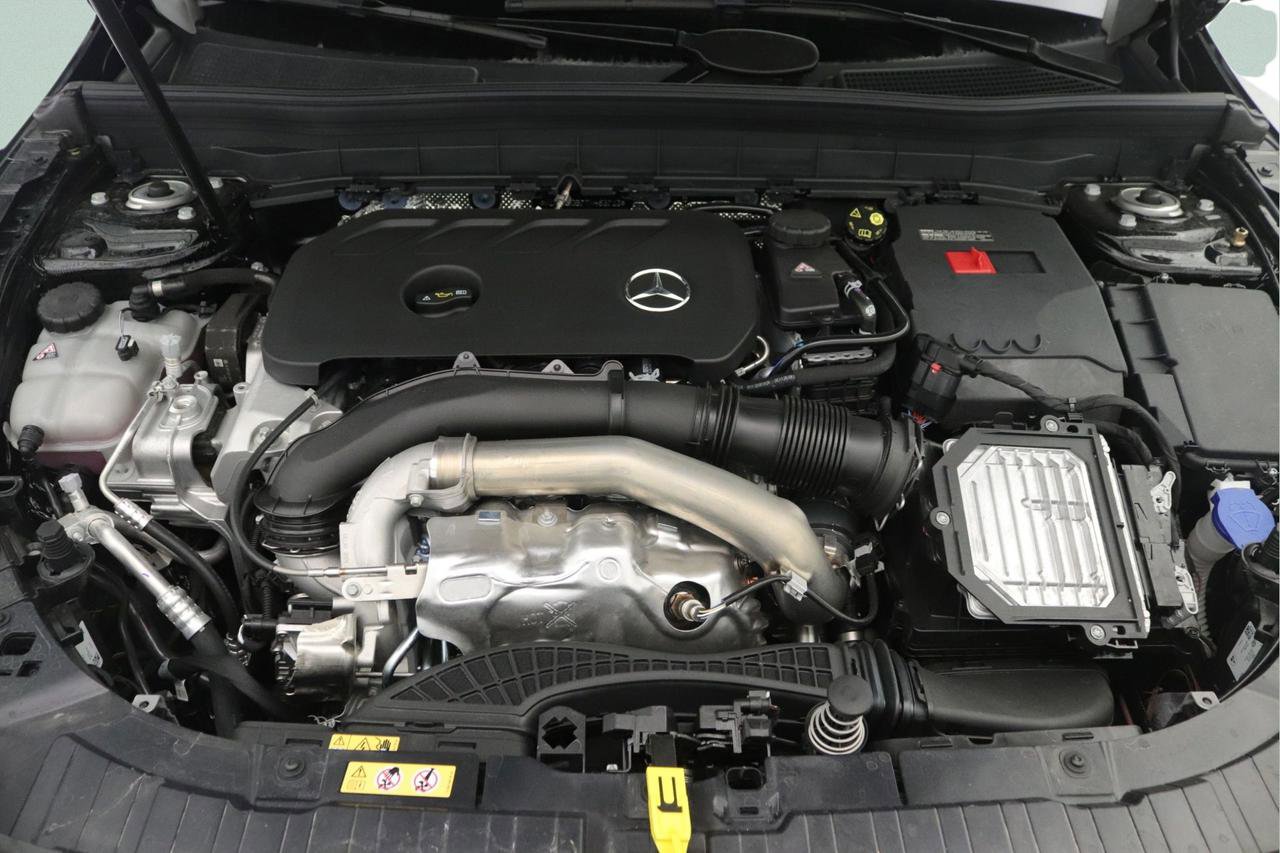 New 2026 Mercedes-Benz GLB 250 image 10