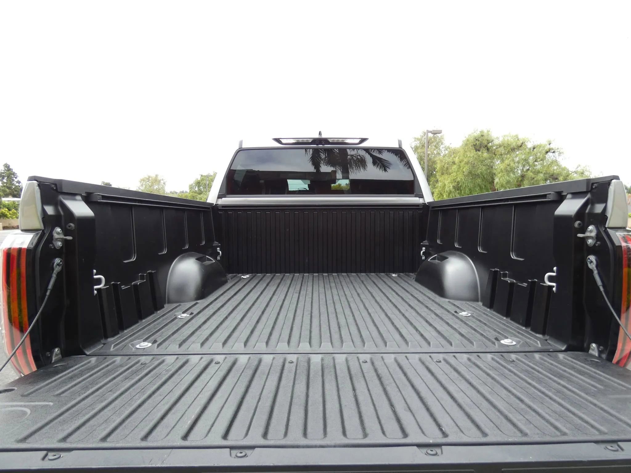 Used 2024 Toyota Tundra Limited w/ TRD Off-Road Package image 24