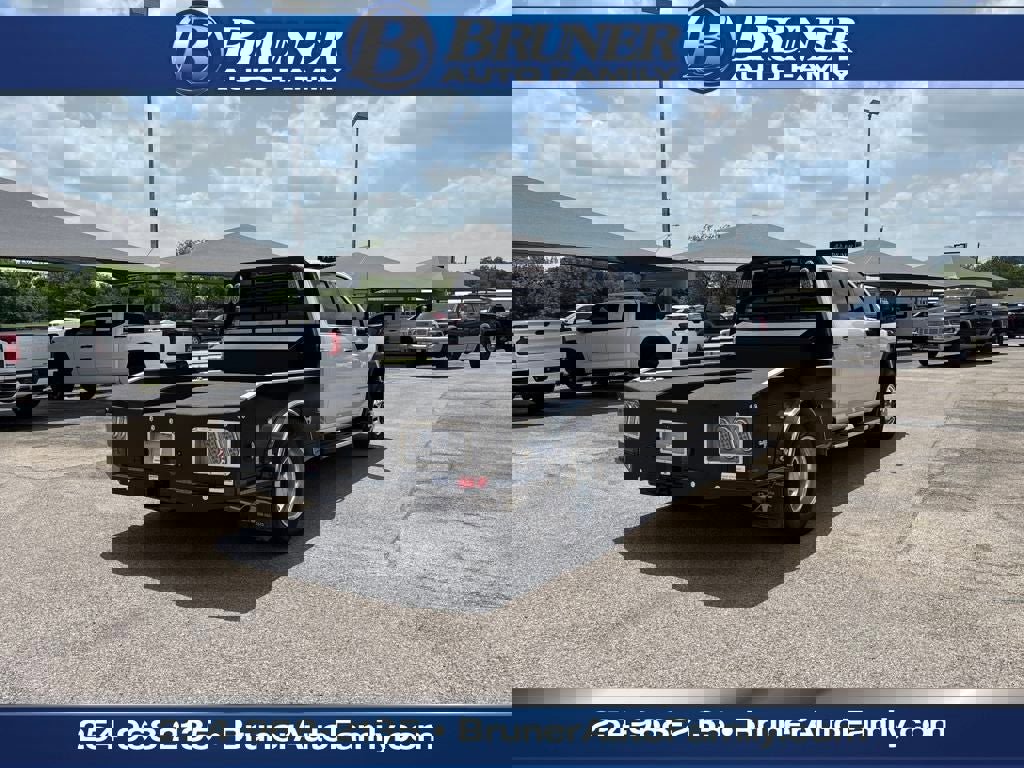 Used 2024 GMC Sierra 3500 Denali w/ Denali Reserve Package image 5