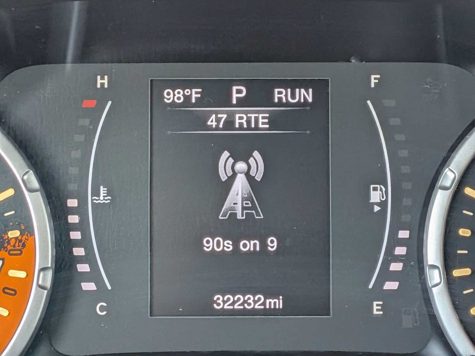 Used 2017 Jeep Renegade Latitude FWD image 29