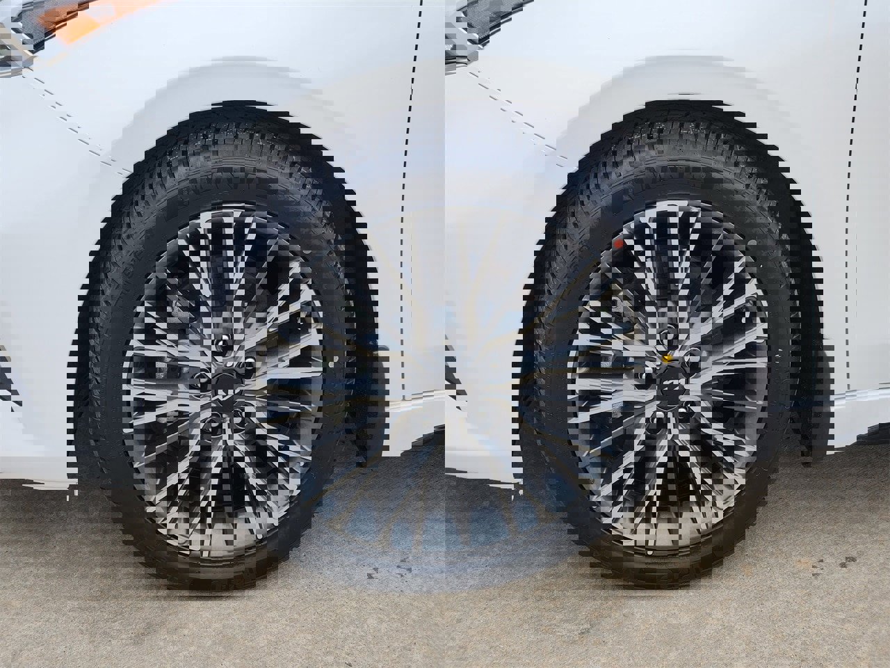 Used 2024 Kia Forte GT-Line w/ GT-Line Premium Package image 11