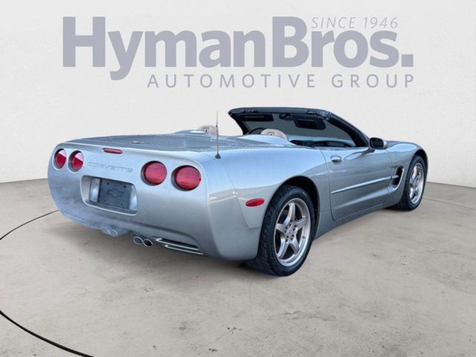 Used 2001 Chevrolet Corvette Convertible w/ Preferred Equipment Group2 image 3