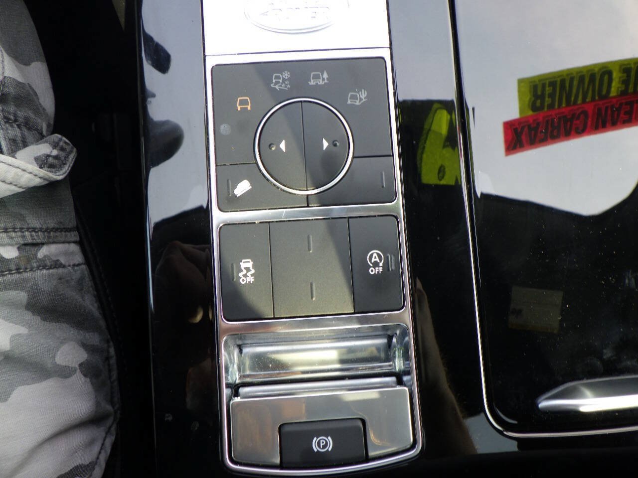Used 2019 Land Rover Discovery HSE AWD/4WD image 32