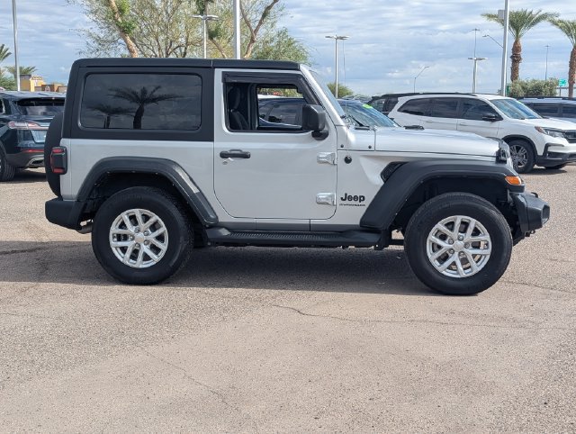 Used 2023 Jeep Wrangler Sport AWD/4WD image 7
