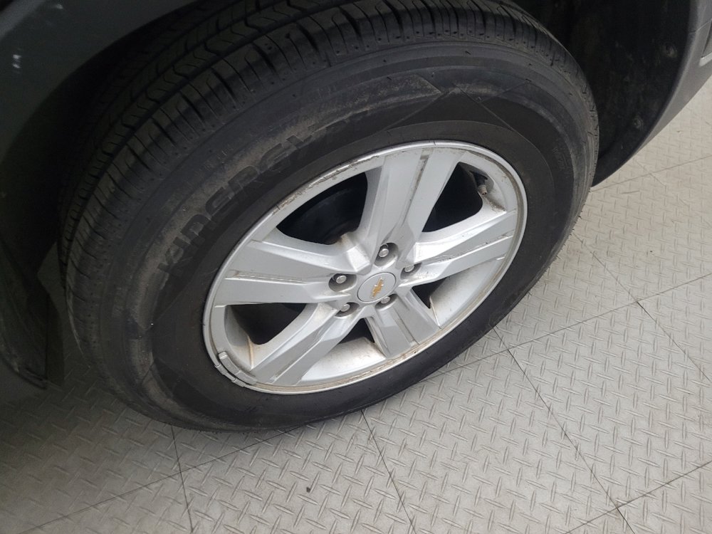 Used 2020 Chevrolet Trax LT w/ LT Convenience Package image 31