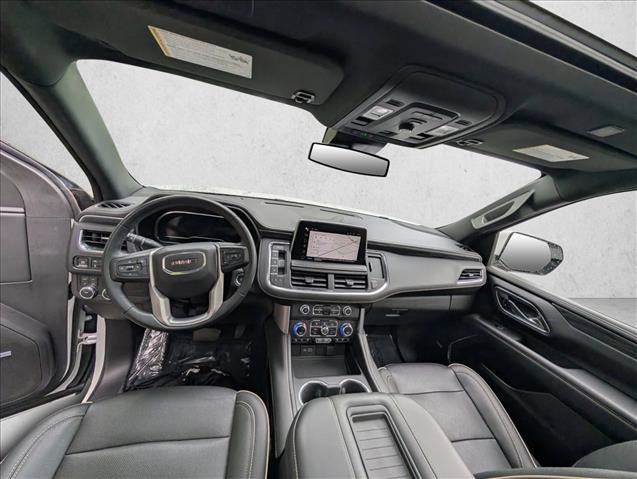 Used 2023 GMC Yukon XL SLT AWD/4WD image 18