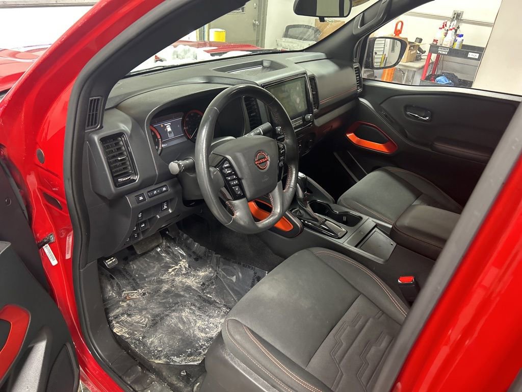 Used 2023 Nissan Frontier PRO-4X w/ Pro Convenience Package image 6