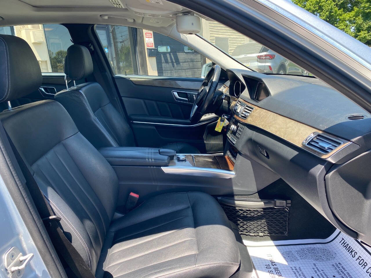 Used 2014 Mercedes-Benz E 250 BlueTEC 4MATIC Sedan w/ Premium 1 Package image 28