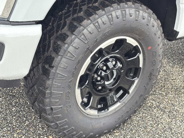 New 2026 Ford F250 Platinum w/ Tremor Off-Road Package AWD/4WD image 9