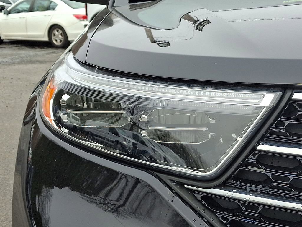 Used 2021 Ford Explorer XLT w/ Equipment Group 202A image 10