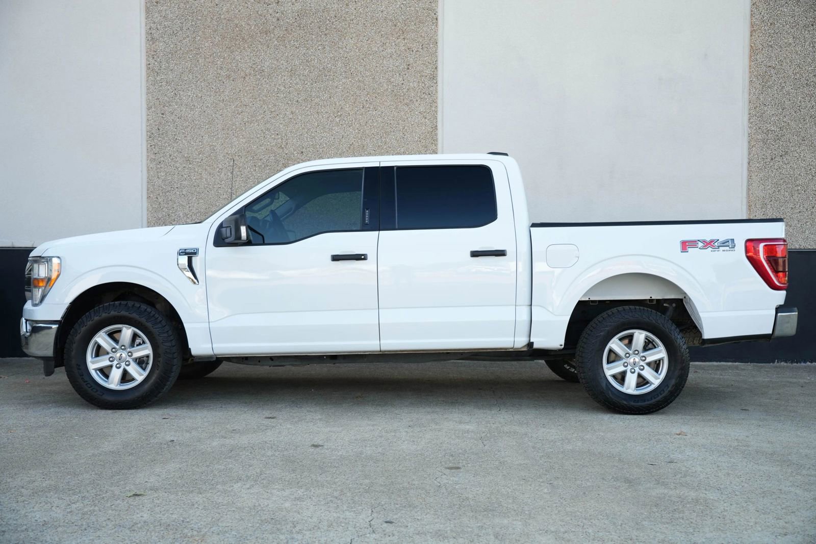 Used 2021 Ford F150 XLT w/ Equipment Group 301A Mid image 5