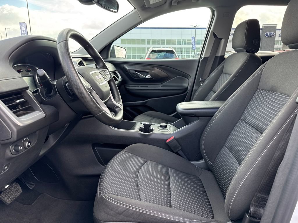 Used 2024 GMC Terrain SLE image 13