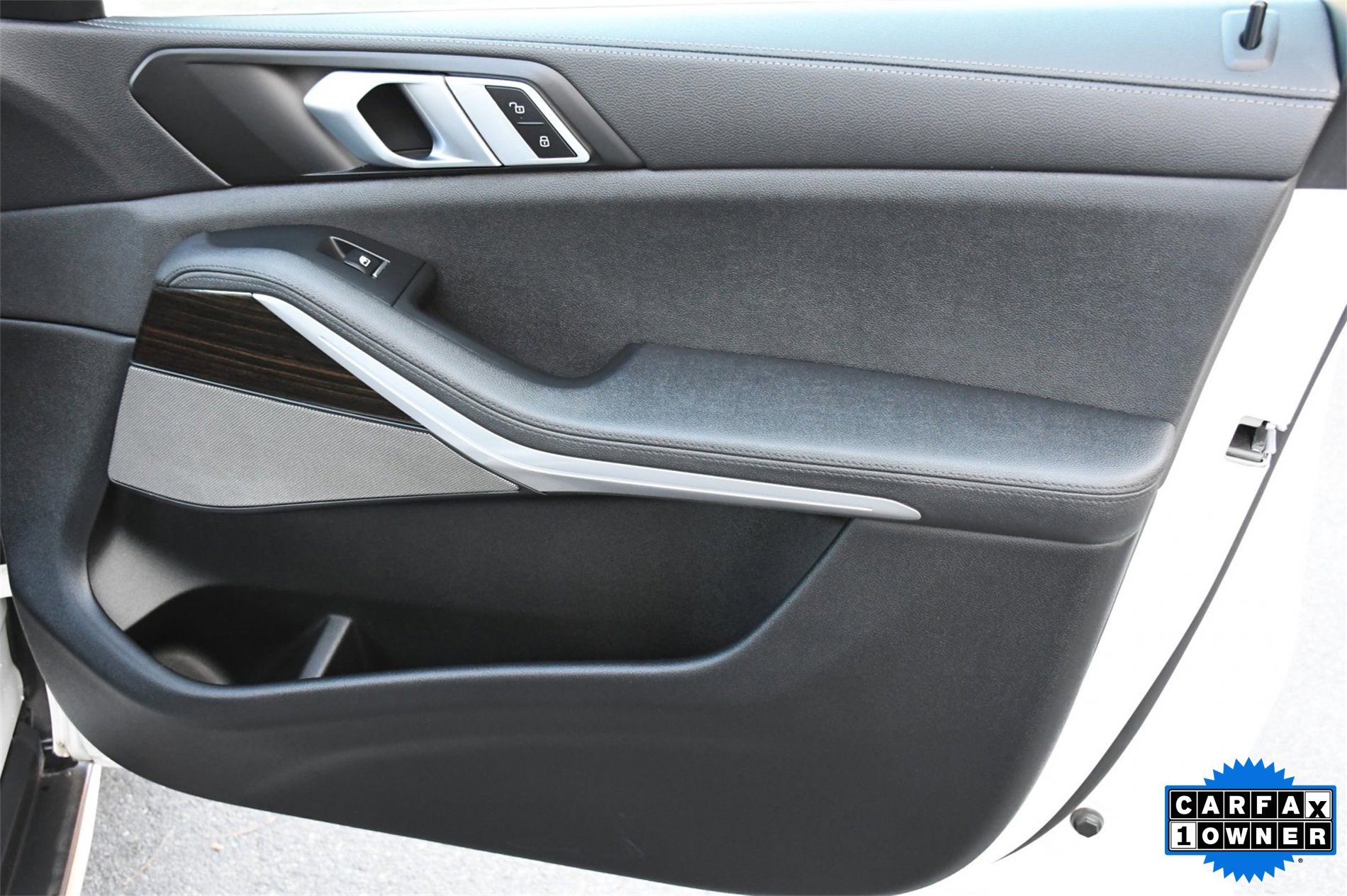 Used 2021 BMW X5 xDrive40i w/ Premium Package image 21