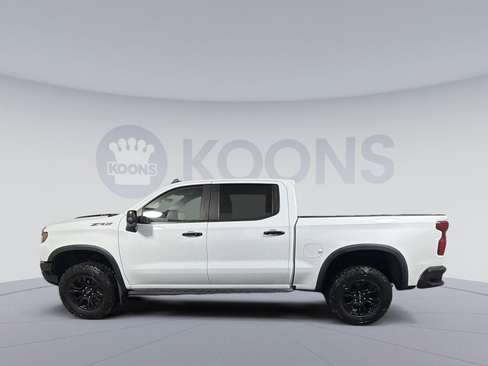 Used 2022 Chevrolet Silverado 1500 ZR2 w/ Technology Package image 2