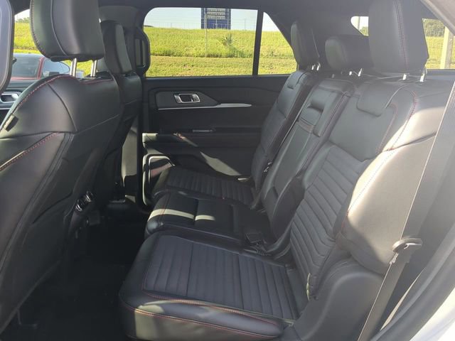New 2025 Ford Explorer ST-Line image 16