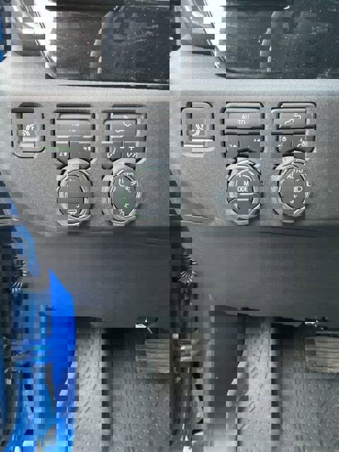 Used 2025 Chevrolet Silverado 1500 LT w/ Protection Package image 30