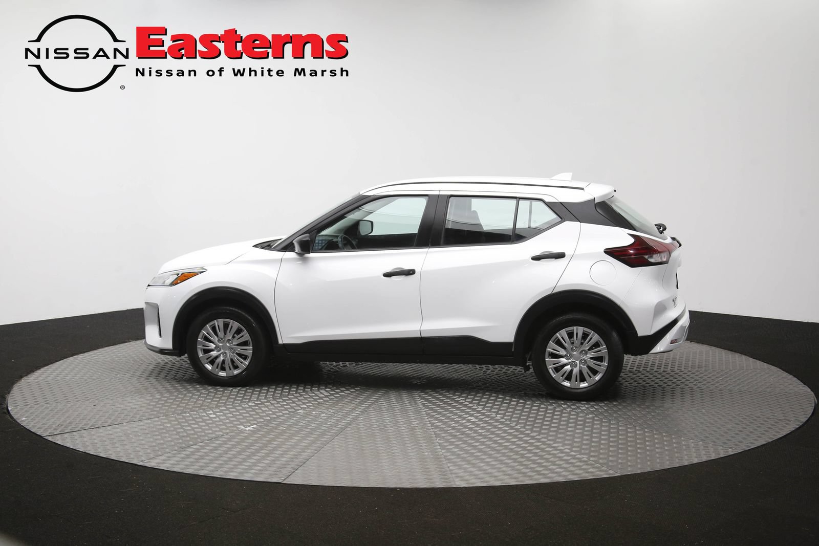 Used 2023 Nissan Kicks S FWD image 63