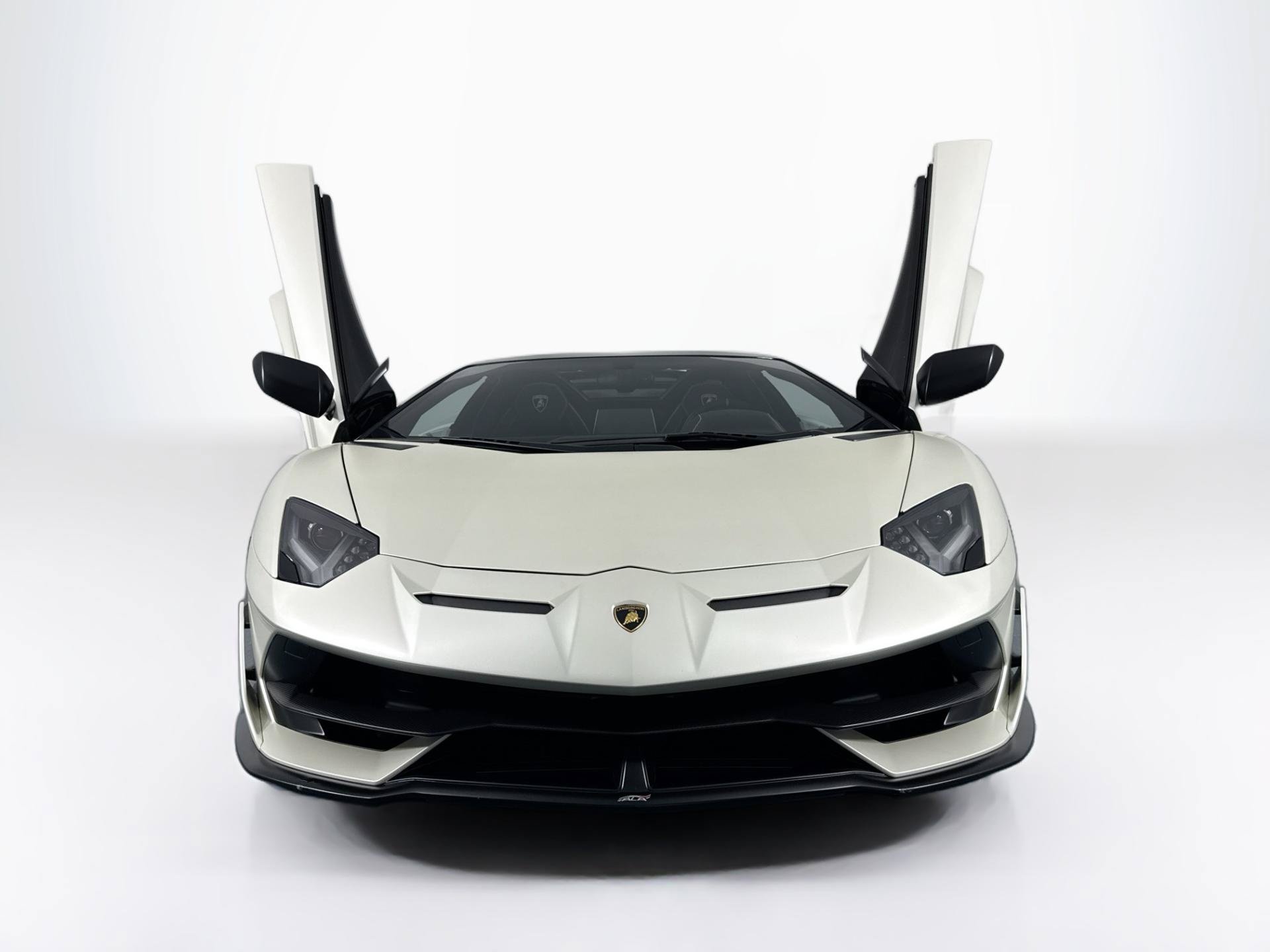 Used 2020 Lamborghini Aventador SVJ AWD/4WD image 77