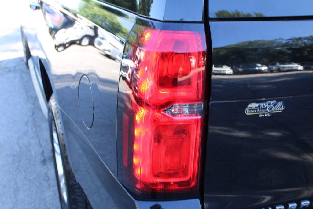 Used 2015 Chevrolet Suburban LS RWD image 11