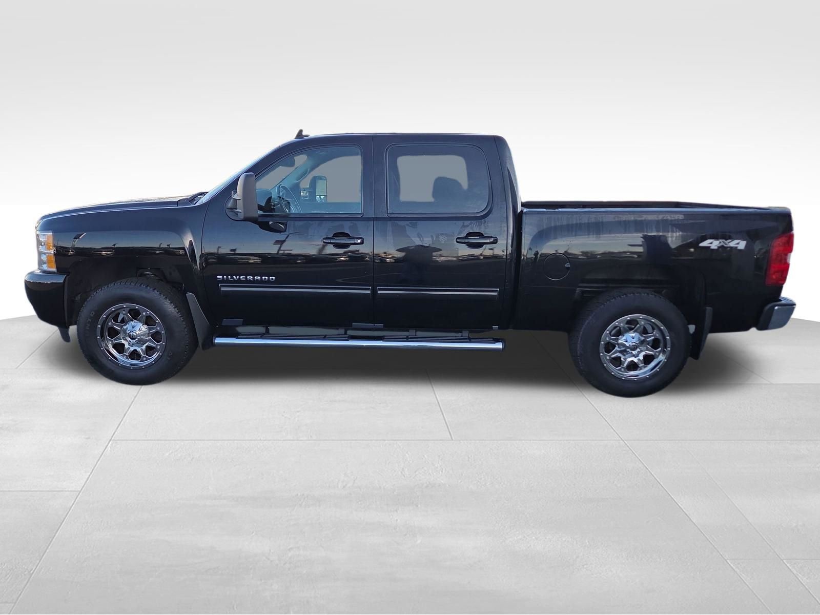 Used 2011 Chevrolet Silverado 1500 LTZ w/ Max Trailering Pack image 7