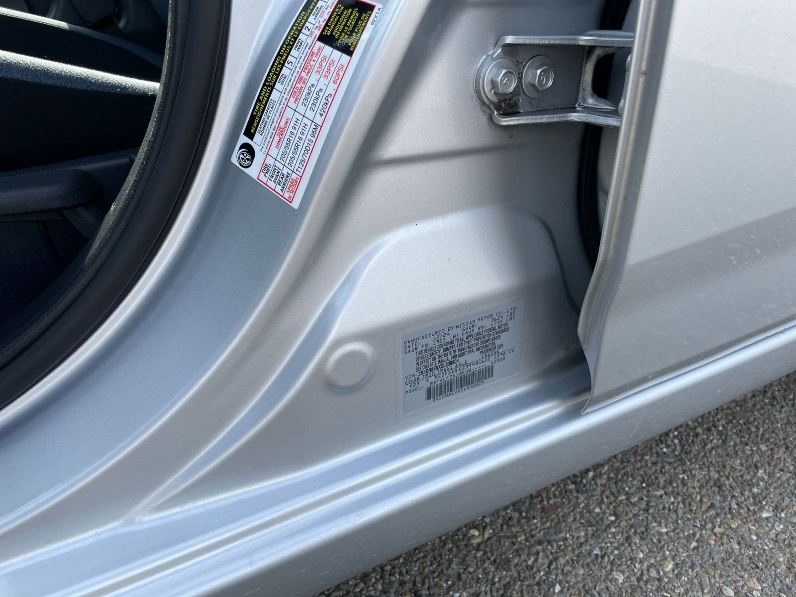 Used 2025 Nissan Versa SV FWD image 29