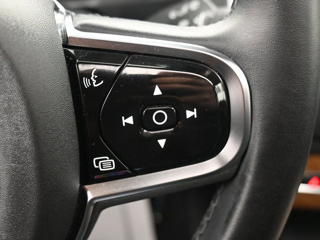 Used 2024 Volvo XC90 B6 Plus w/ Protection Package Premier image 21