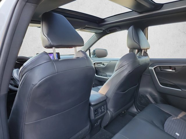 Used 2024 Toyota RAV4 XSE w/ Advanced Technology Package AWD/4WD image 18