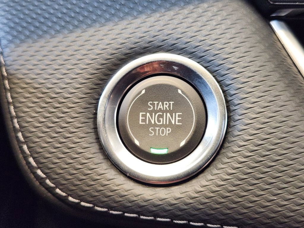 New 2026 Chevrolet Equinox LT w/ LPO, Floor Liner Package image 16