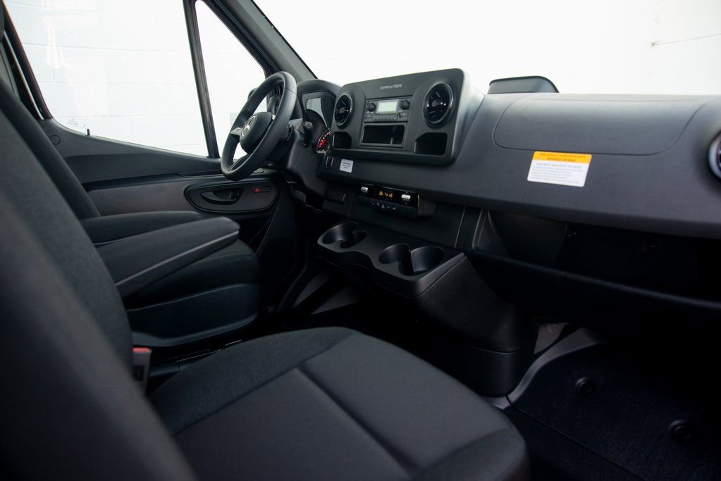 New 2025 Mercedes-Benz Sprinter 2500 image 29