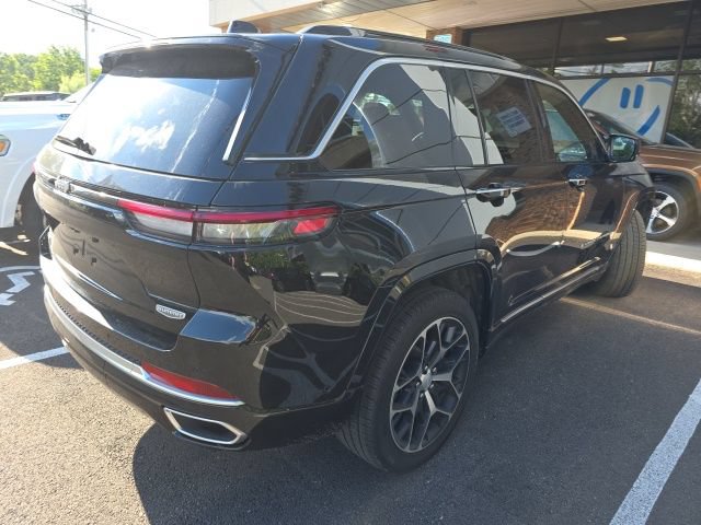 Used 2025 Jeep Grand Cherokee Summit AWD/4WD image 9
