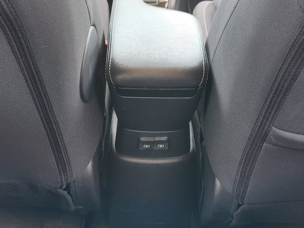 Used 2022 Nissan Kicks S FWD image 24