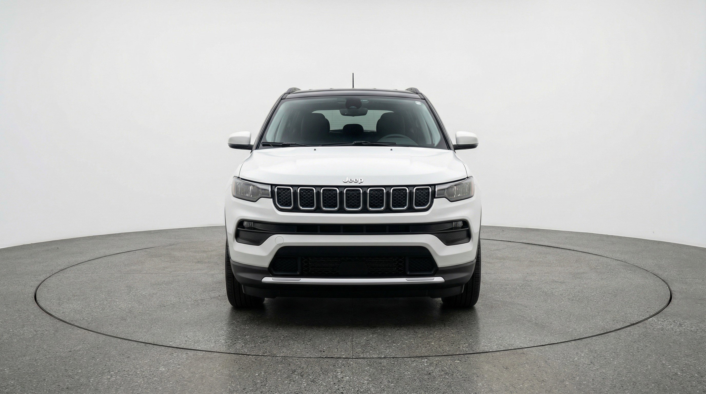 Used 2025 Jeep Compass Limited AWD/4WD image 2