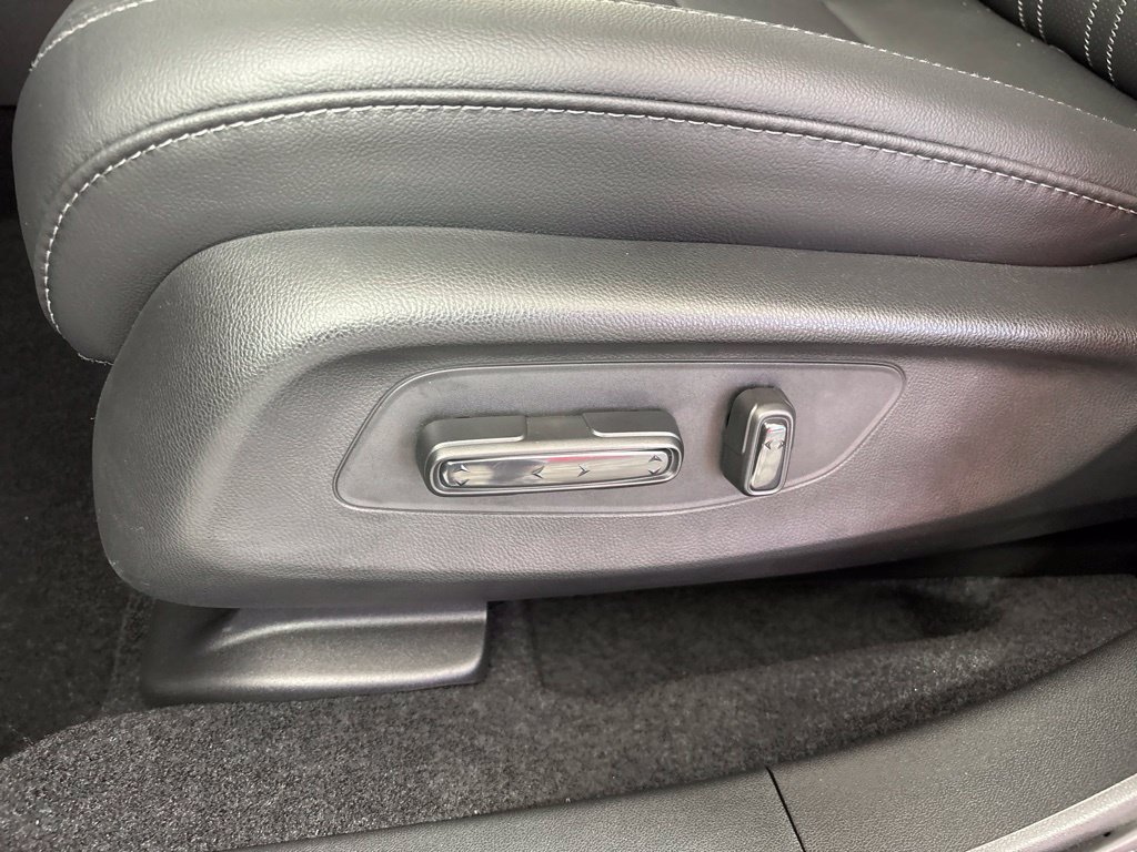 Used 2027 Honda HR-V EX-L image 24