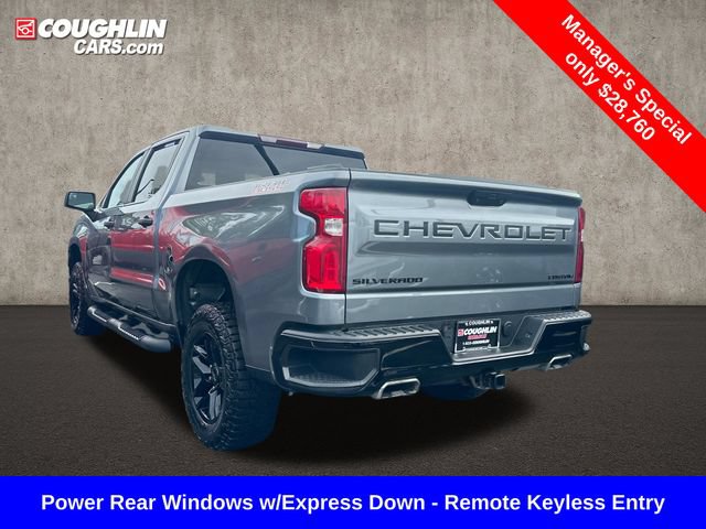 Used 2022 Chevrolet Silverado 1500 Custom Trail Boss w/ LPO, Dark Essentials Package AWD/4WD image 7