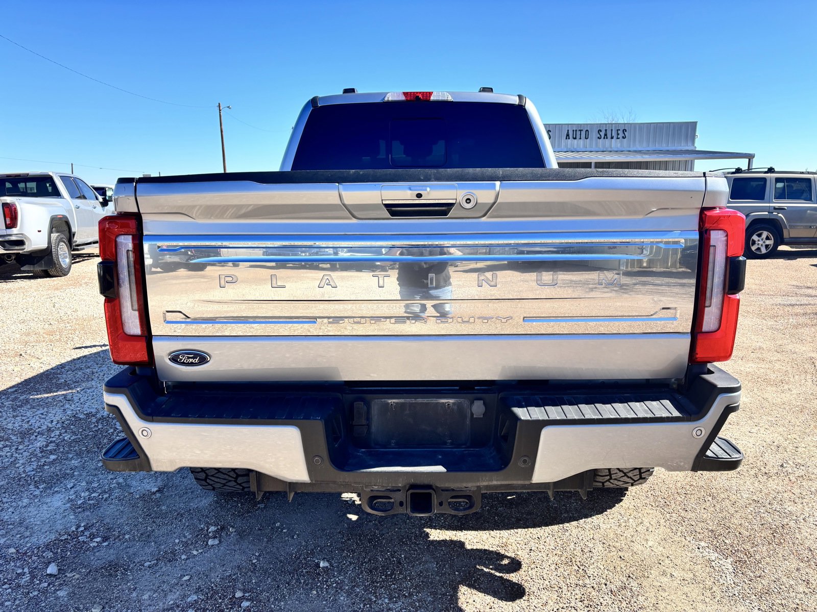 Used 2024 Ford F250 Platinum image 4