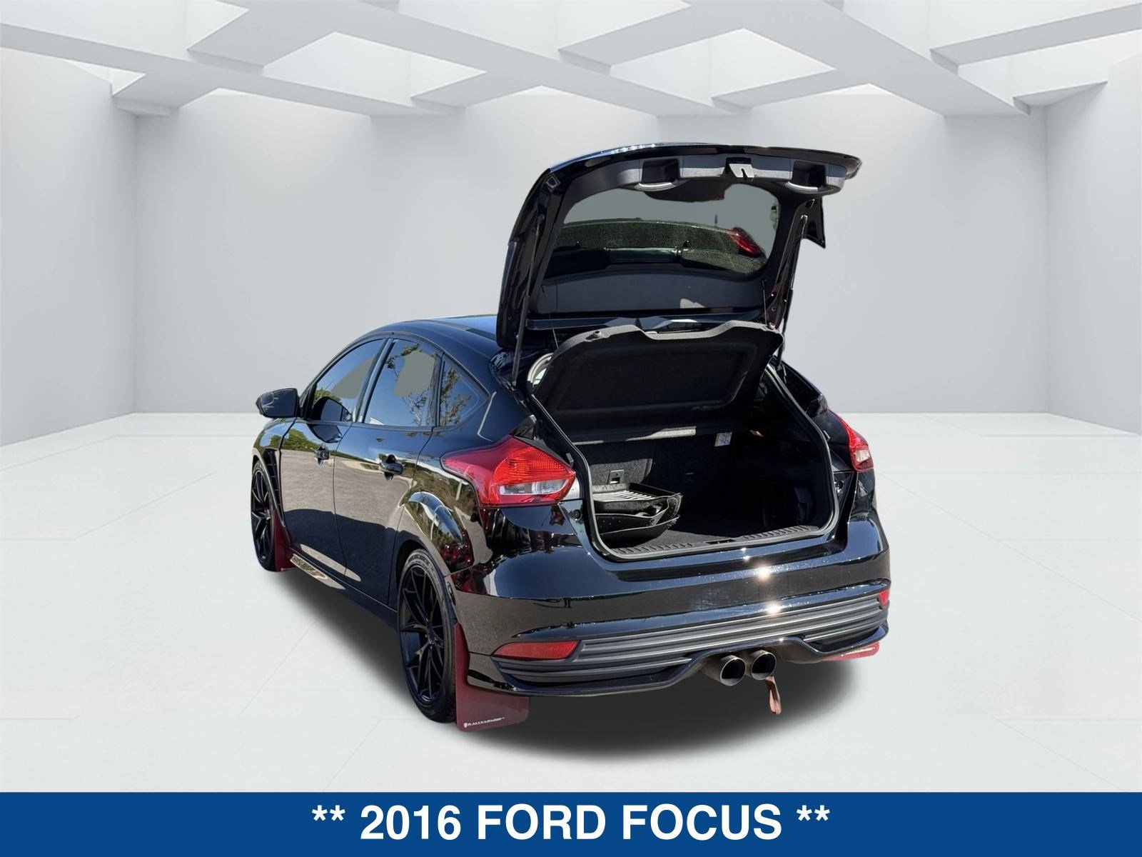 Used 2016 Ford Focus ST w/ Equipment Group 402A image 13