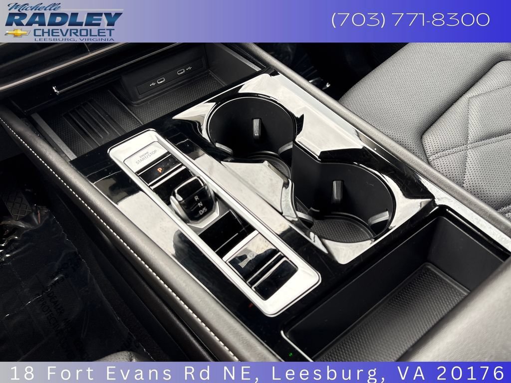 Used 2025 Volkswagen Atlas SE AWD/4WD image 21