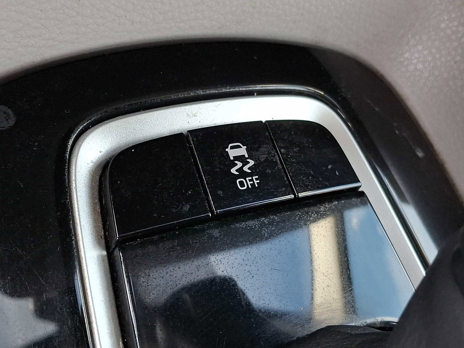 Used 2020 Toyota Corolla LE w/ LE Convenience Package FWD image 20