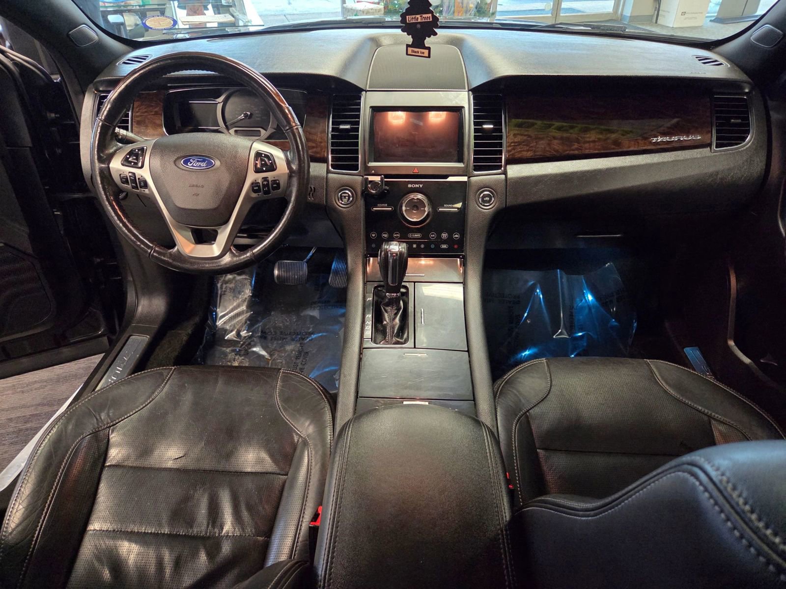 Used 2016 Ford Taurus Limited w/ Equipment Group 301A image 46