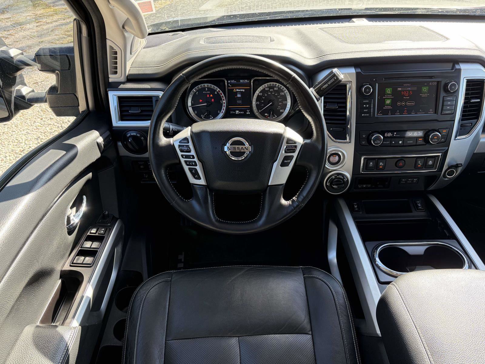 Used 2019 Nissan Titan PRO-4X w/ Pro-4x Convenience Package image 2