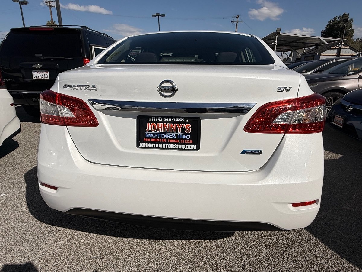 Used 2011 Nissan Sentra 2.0 SR FWD image 13