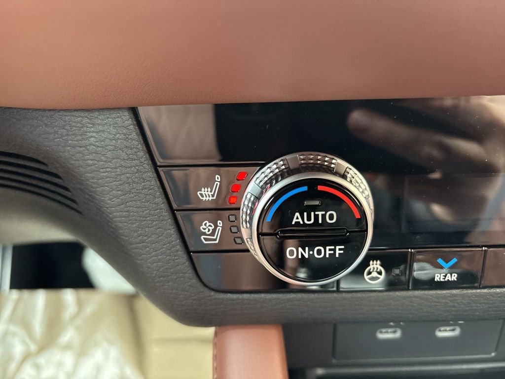 New 2026 Mitsubishi Outlander SEL FWD image 21