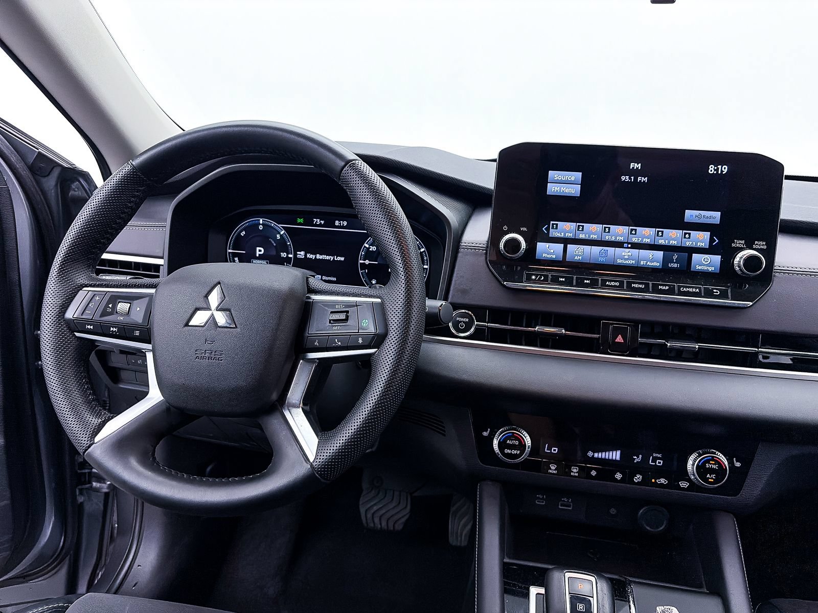 Used 2023 Mitsubishi Outlander SE AWD/4WD image 5
